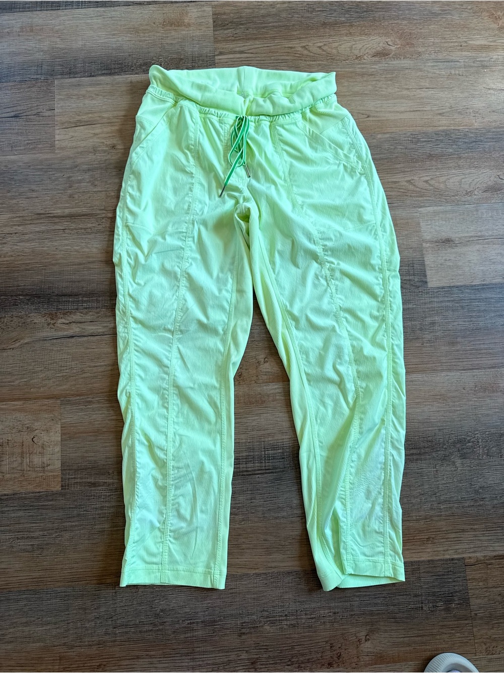 lululemon athletica Neon Lime Active Pants Size 8